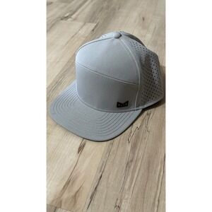 Melin Trenches Icon Hydro snapback hat in Heather Grey 60cm